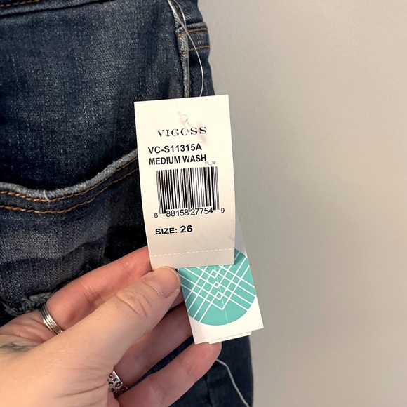 ✨NWT Vigoss | Marley Distressed Shorts | Suze 2/26 - Picture 5 of 14